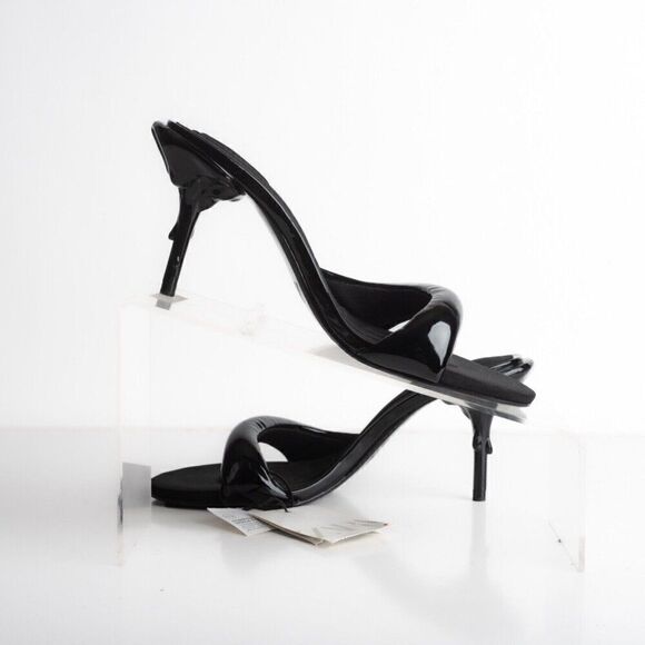 Zara Womens Black Heels Padded Quilted Strap Bloggers Fave US 6 EU 36 NWT - Picture 3 of 8